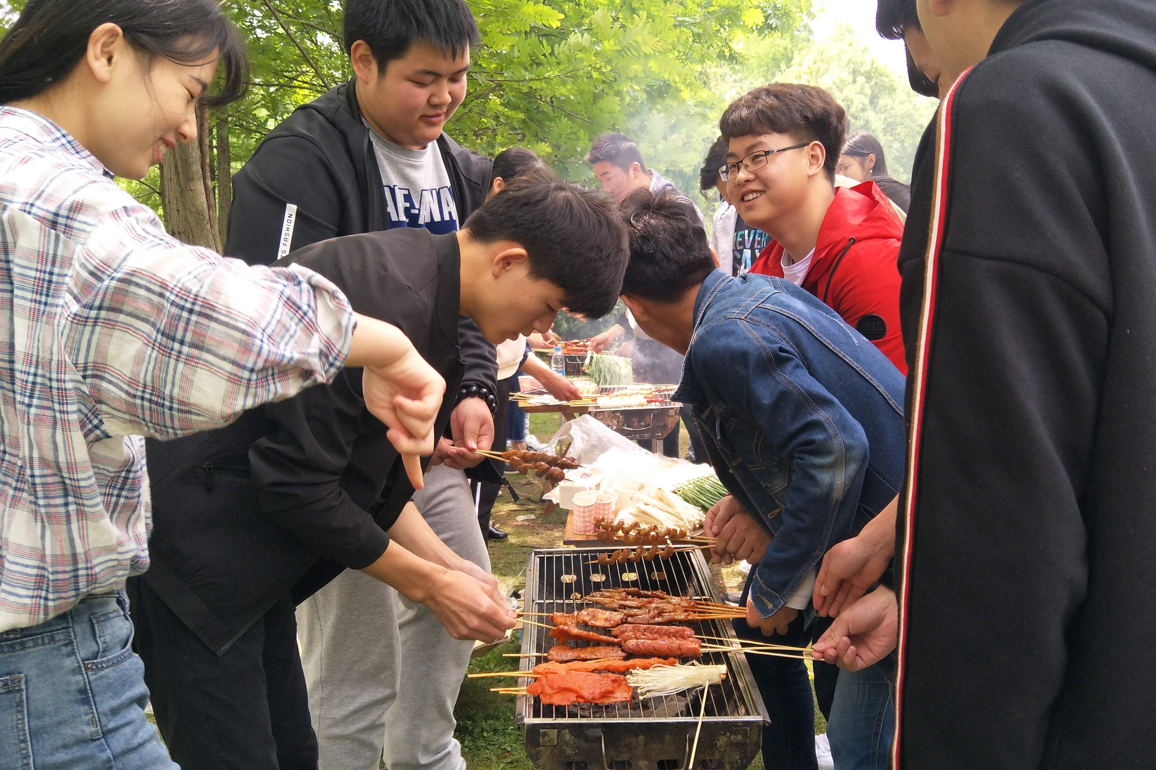 野外烧烤聚餐图片大全图片