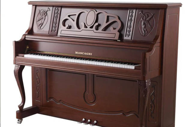 玛斯卡尼钢琴