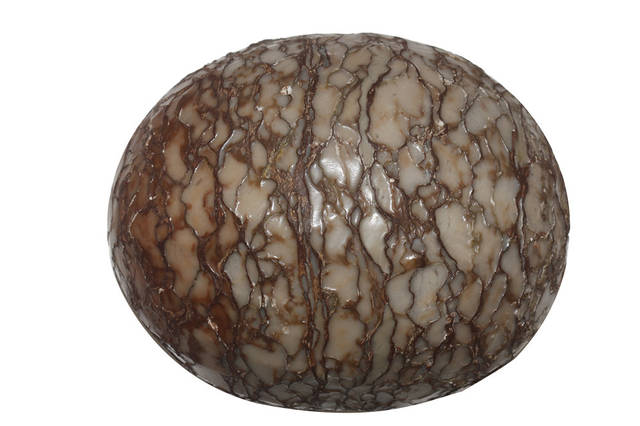 藏品鉴赏-蟒蛇蛋化奇石