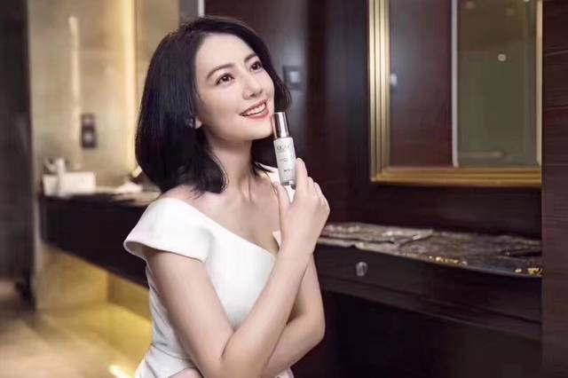 泰國olay小白瓶,平價美白產品中的佼佼者小燈泡平替!