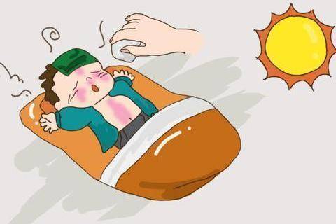 重度盗汗一般表现为:睡觉后大量出汗,孩子的衣服和被子都湿透,并伴有