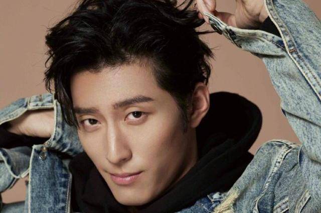 2019-09-23 16:4100娜扎小众窦骁由钟澍佳总导演,陈熙泰,孔厉大导演