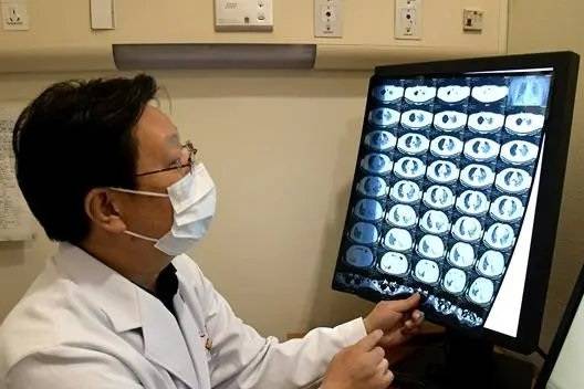 张志明:为防治新冠肺炎贡献中医药力量