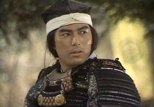 鸟居元忠是德川家康的忠实家臣,他的家族世代效忠和