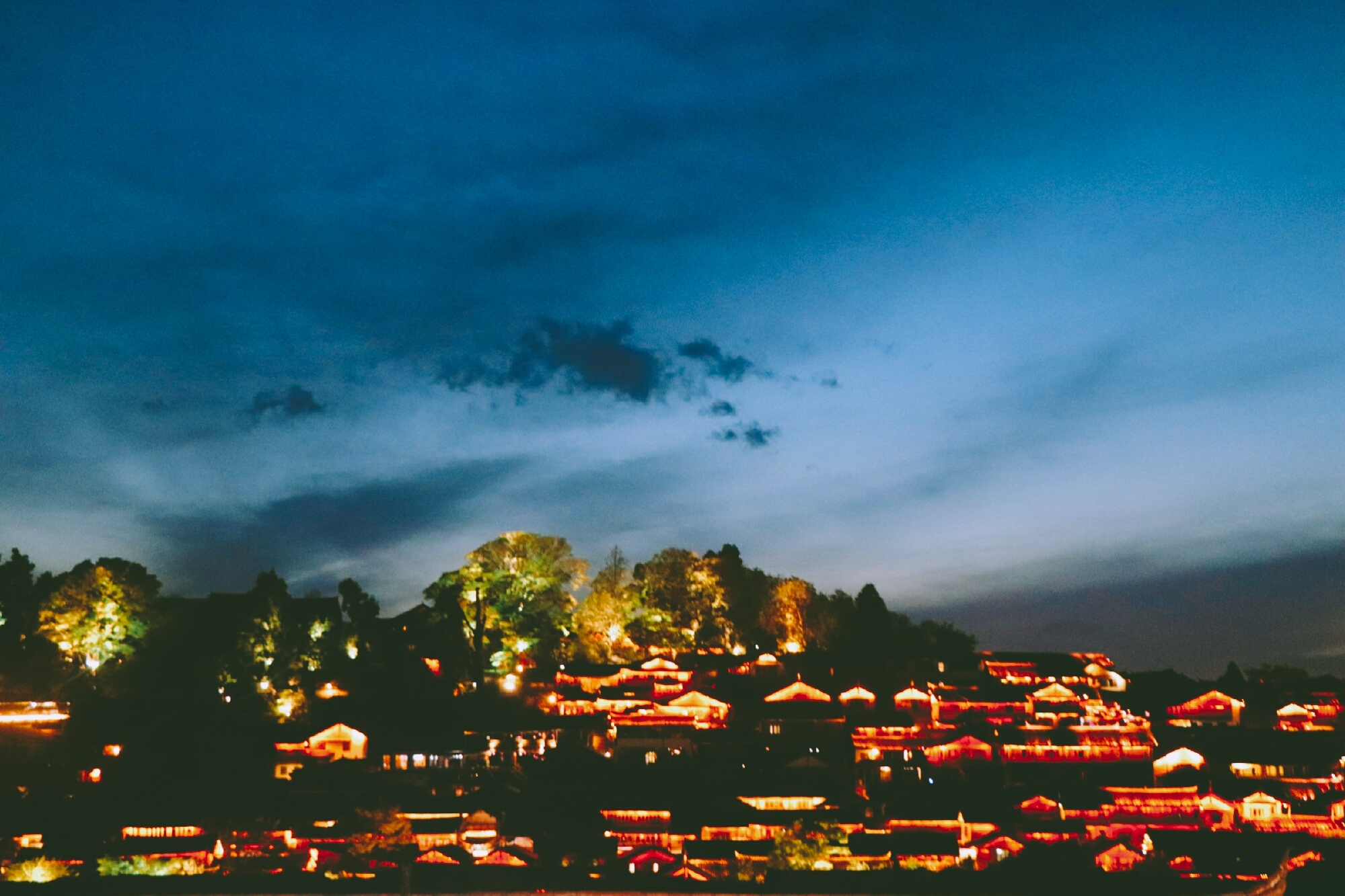丽江古城，最美的风景在晚上
