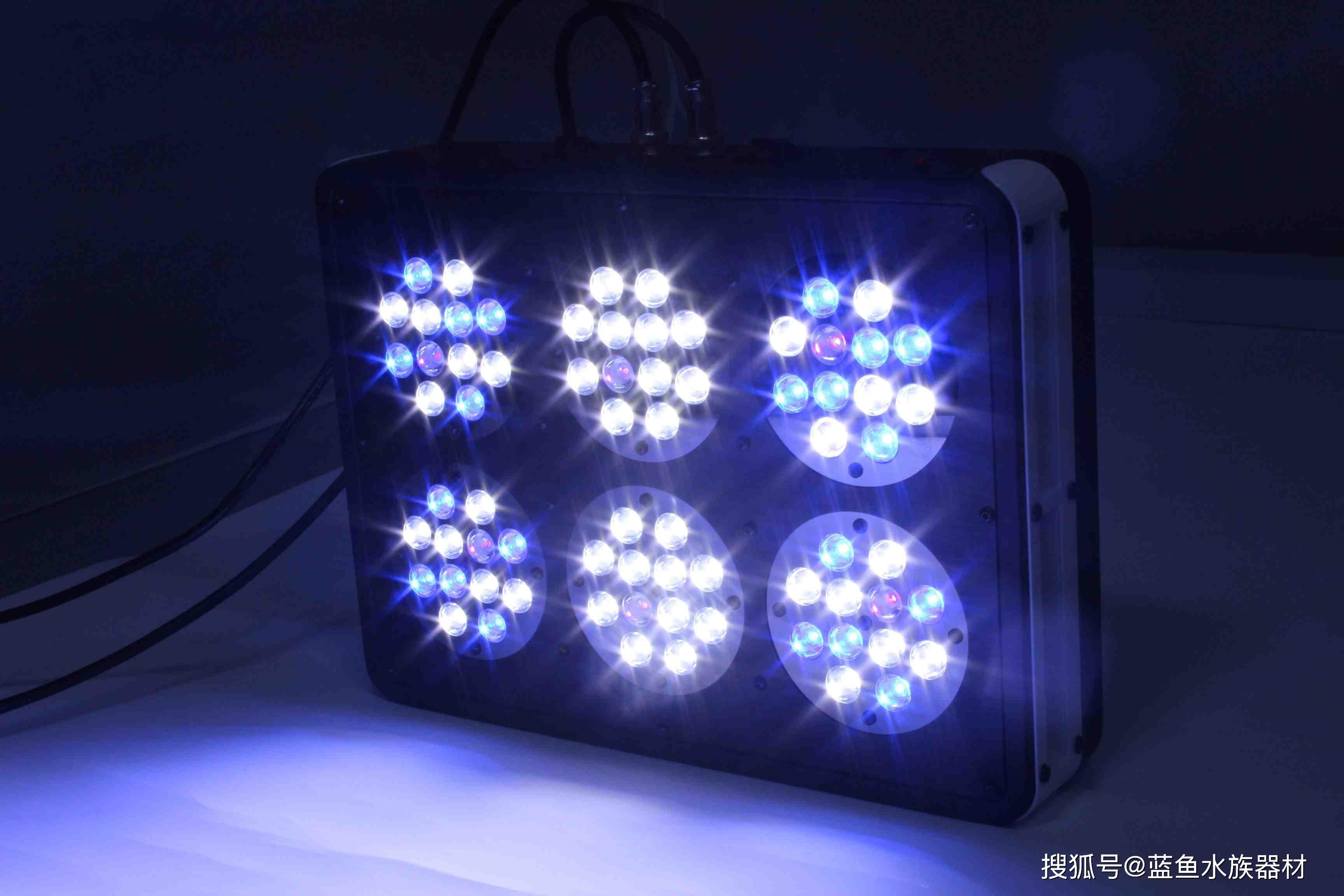 鱼缸灯的颜色选择及提高led灯使用寿命注意事项 光源