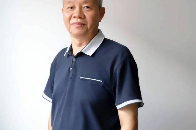 一个百亿企业党委副书记的袜子与亿万富翁的茶壶_何继业