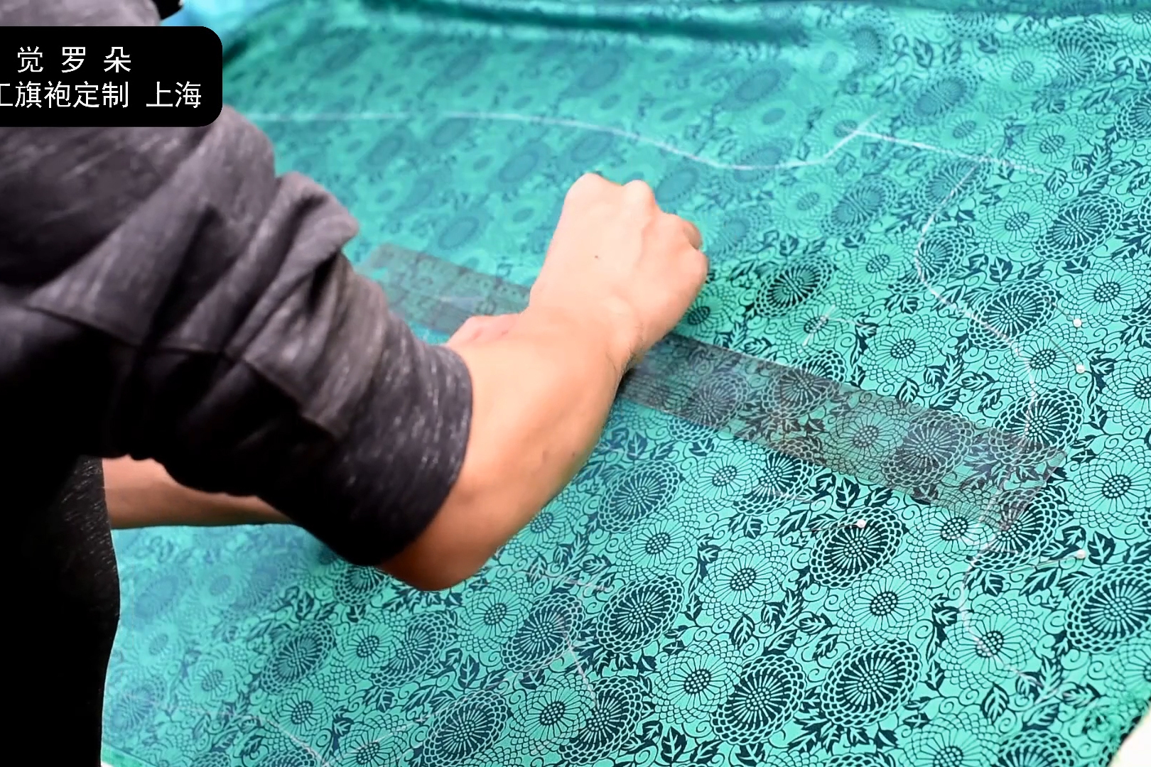 非常详细的手工旗袍的制作方法 67 -学做手工旗袍视频教程-单开襟-裁剪_里布