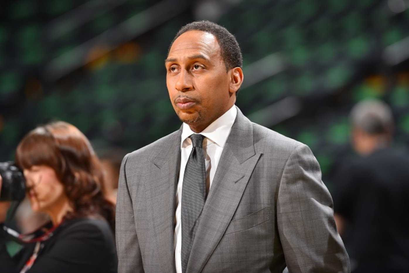 据espn著名评论员史蒂芬-a-史密斯透露,据他了解nba常规赛有可能完全