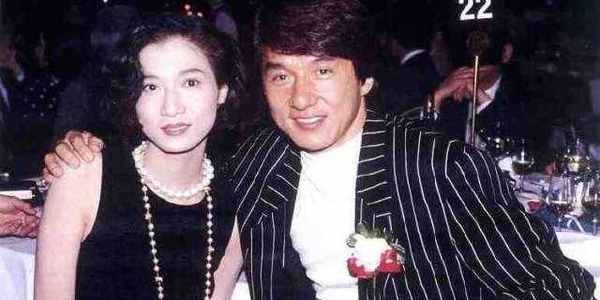 许志安拒谈黄心颖,文章不提姚笛,犯错后老死不相往来的还有谁?