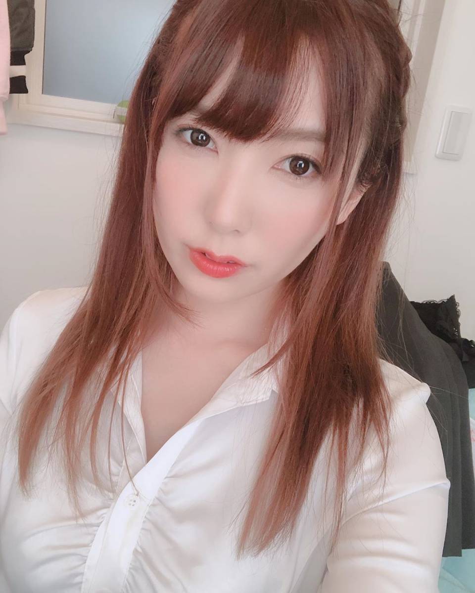 波多野结衣？差点没认出来！清纯如18岁少女