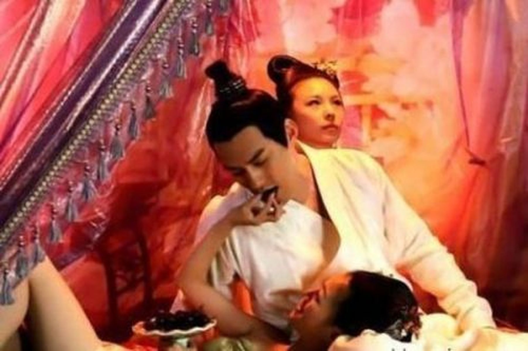 尺度太大被指色情的十部电视剧 《武则天秘史》等(组图)