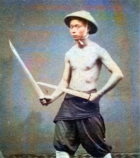 清朝衙役工资低,工作服穿好几年不换,颜值身高却是最好的!-搜狐大视野-搜狐新闻