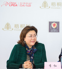李红揭秘国内首场男女混合赛缘起：一不留神开了中国高尔夫先河-搜狐大视野-搜狐新闻