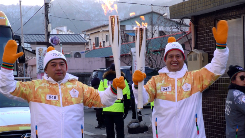 中國火炬手參加2018平昌冬奧會火炬傳遞-搜狐大視野-搜狐新聞