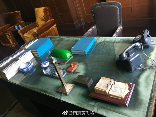 揭秘总统府里的蒋介石办公桌上面到底放了些什么