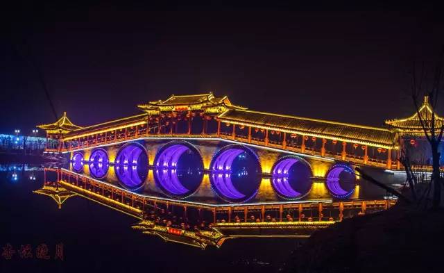 宝相寺夜景图片