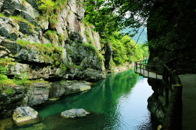 安徽境內有個西黃山,石臺牯牛降媲美黃山