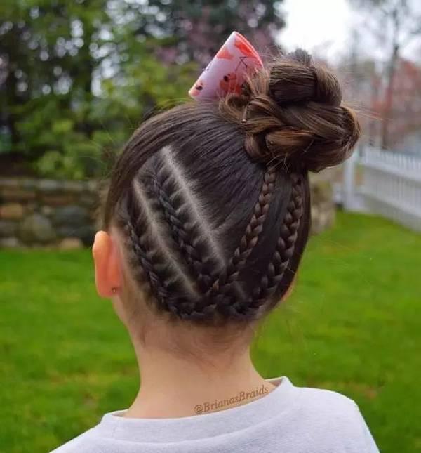 女花童的发型简单扎法图片