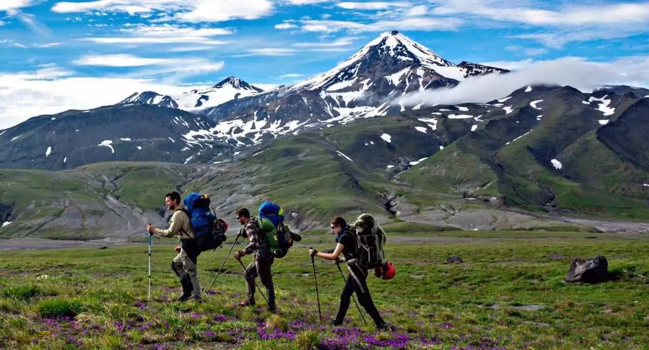 戈列雷火山图片