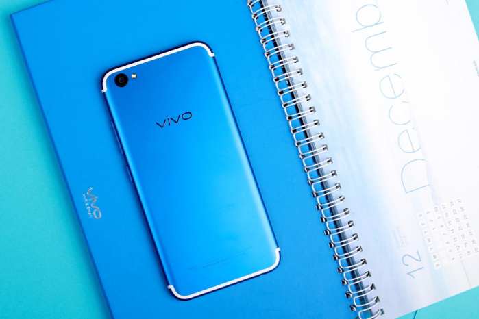 vivo x9暑期降200,入手正当时,活力蓝版本你喜欢吗