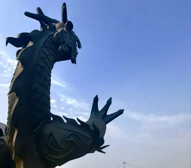 哈尔滨黑龙雕塑传说图片
