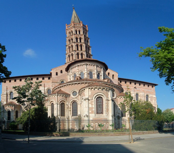法国圣塞尔南大教堂图片