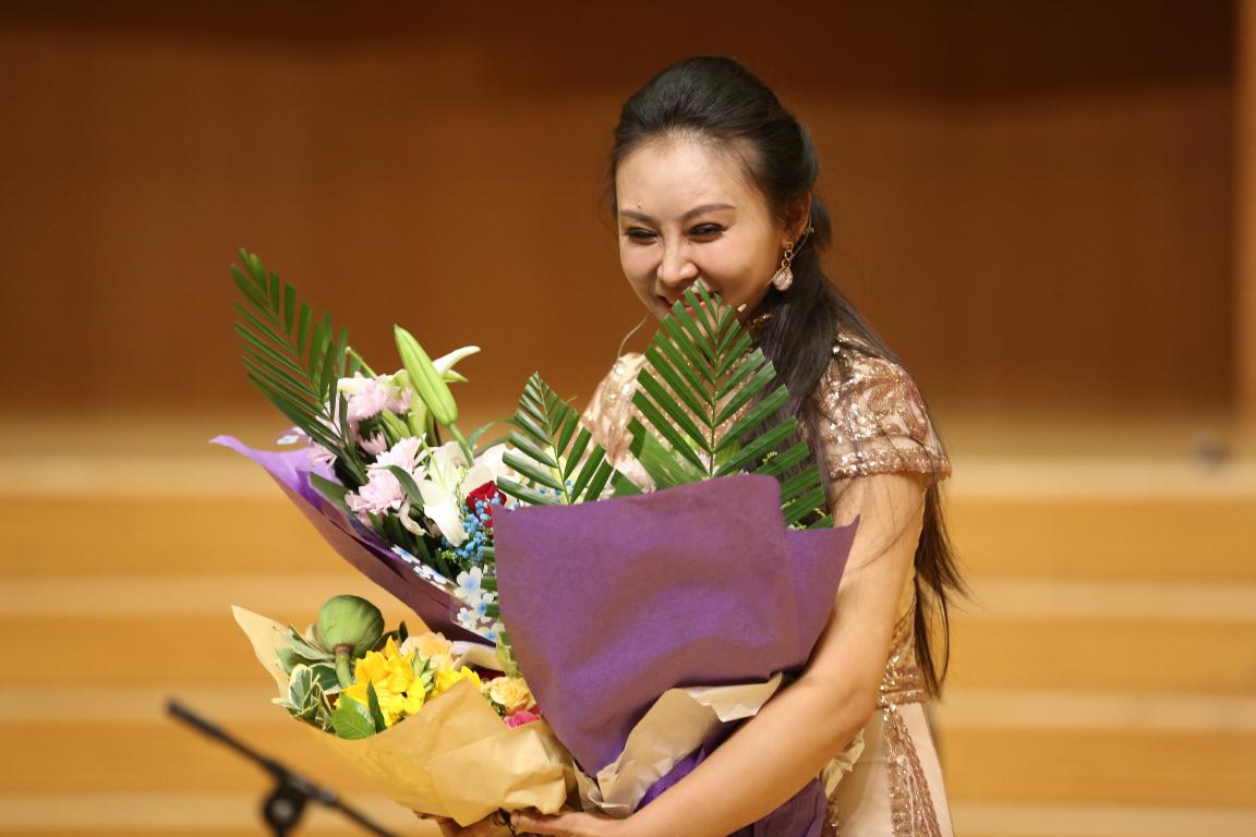 国乐大师吴茜音乐会演出 观众掌声不息求返场