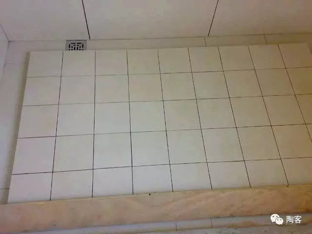 淋浴房导水槽施工方法图片