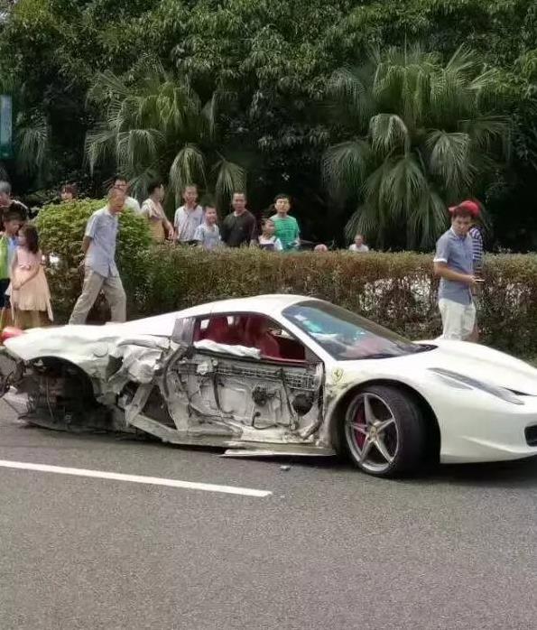 北京超跑车祸父亲人大图片