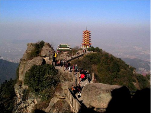 東陽落鶴山,人文景觀的典型代表,會稽山之餘脈