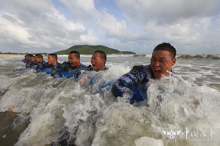 过瘾,这支海军陆战旅够硬!