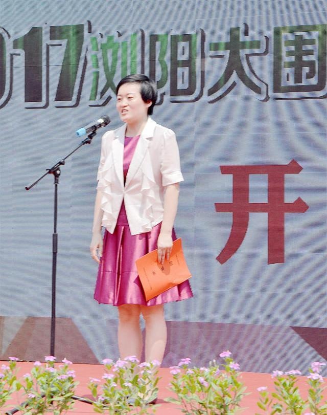 位于浏阳供销大围山惠农服务中心前坪中共浏阳市委常委统战部长郭瑞