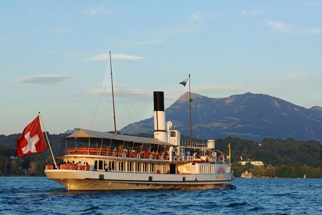古董蒸汽明轮船,含三道式日落晚餐,从5月到9月
