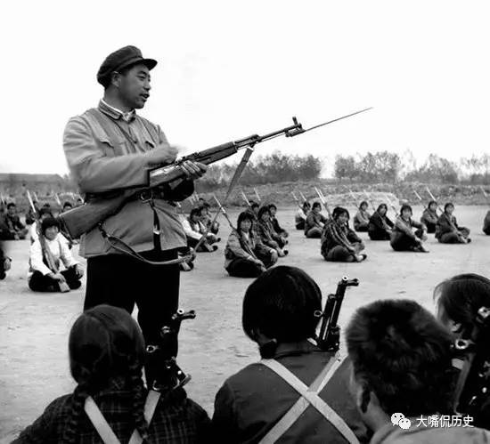 70年代中國民兵訓練珍貴老照片