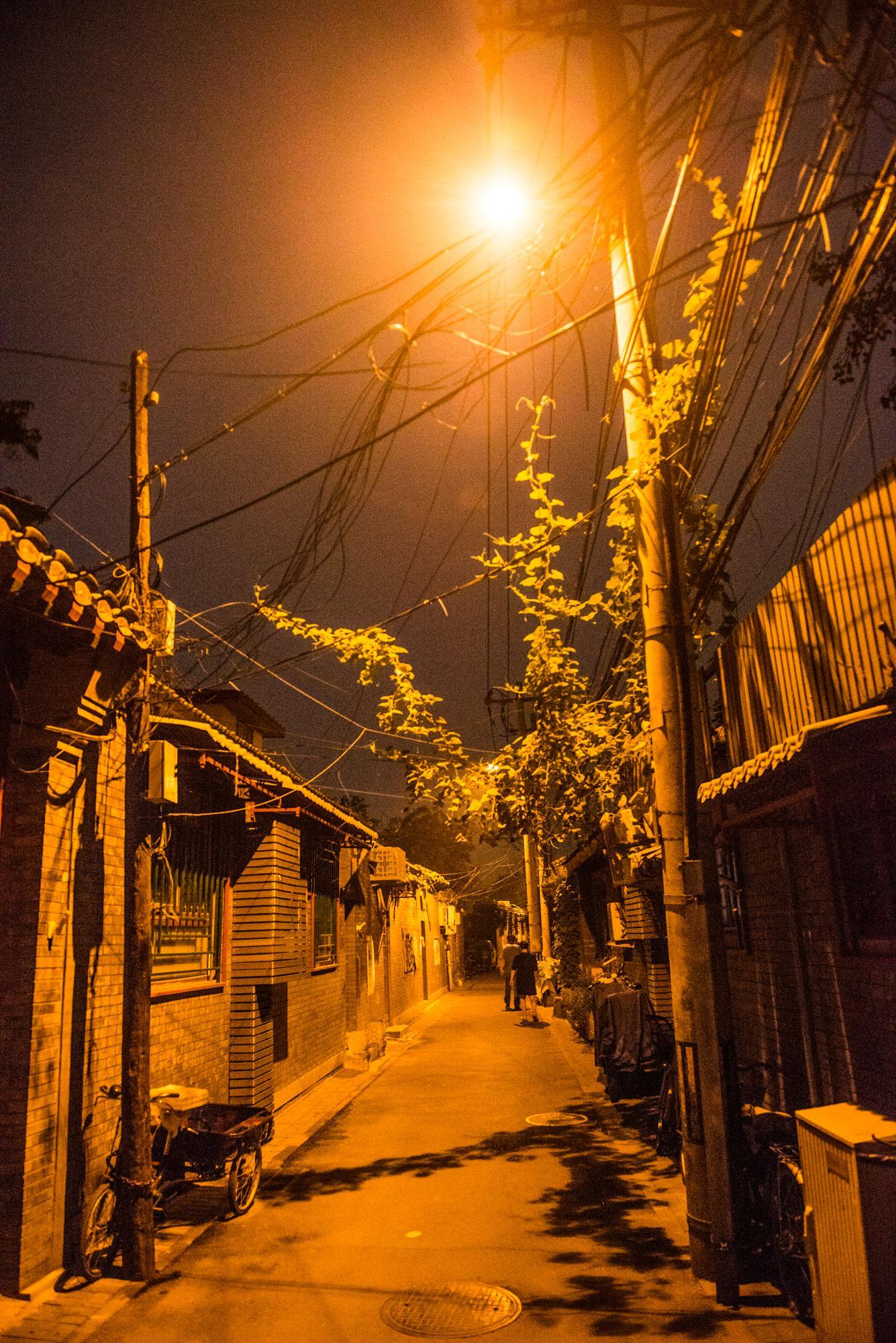 夜晚街道小巷真实图片图片