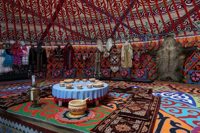 草原石人哈萨克民族文化园游览攻略