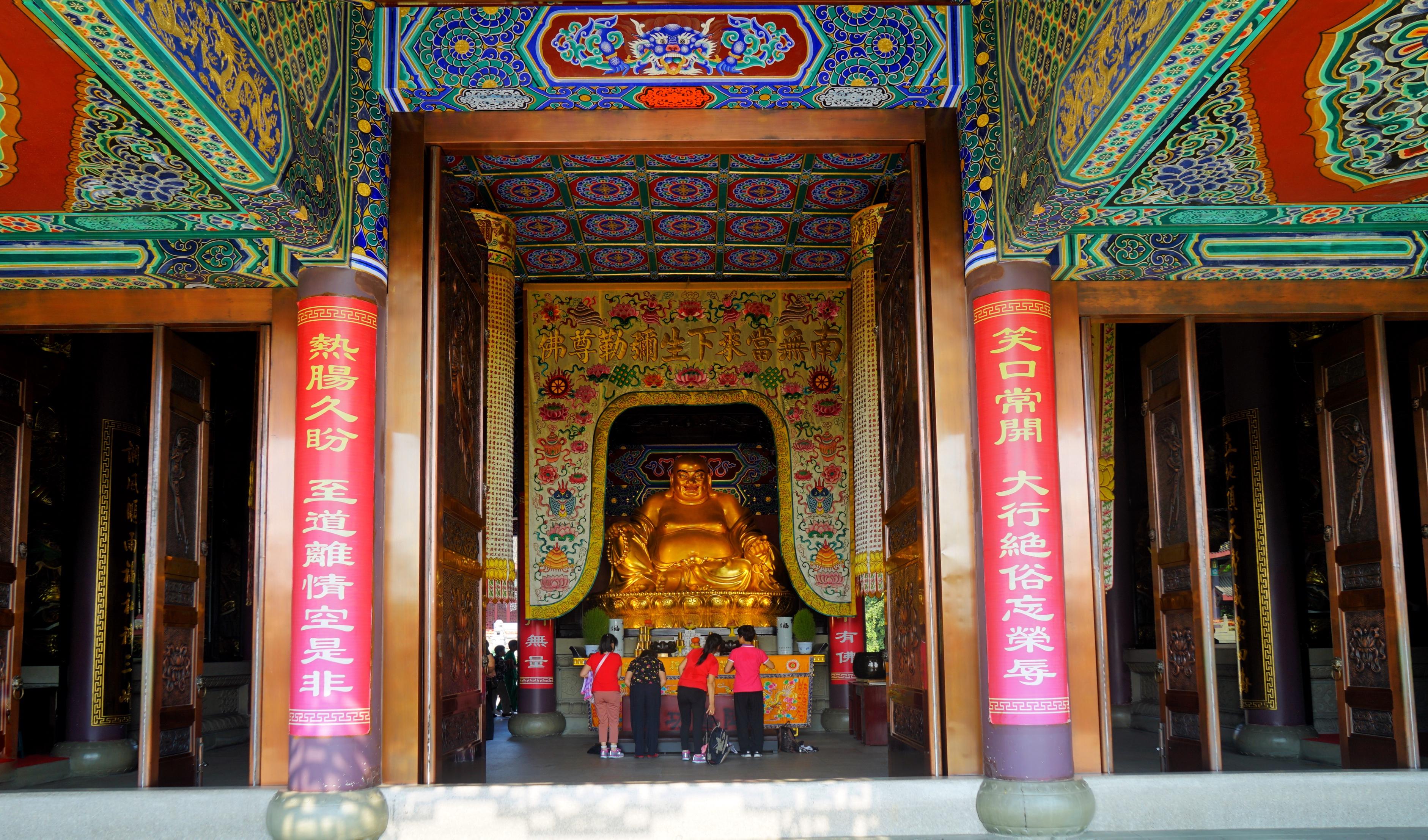 大佛禅院我国最大的寺院身居闹市却置身世外