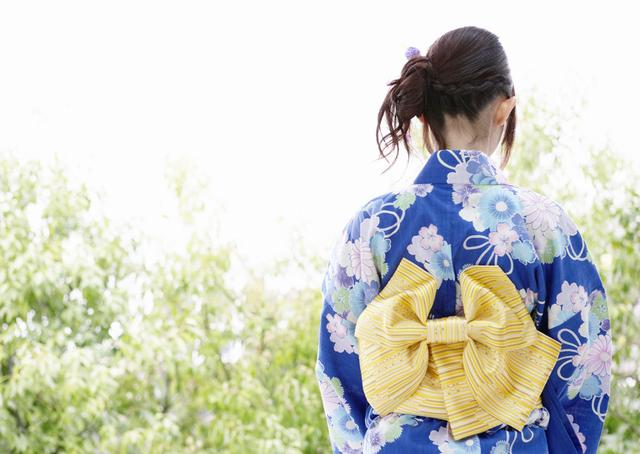 日本和服背后的小包,到底装着什东西?
