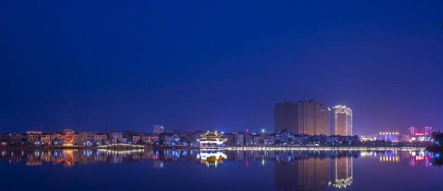 震撼鄱陽城市夜景吊炸天看到第一個我就想念了