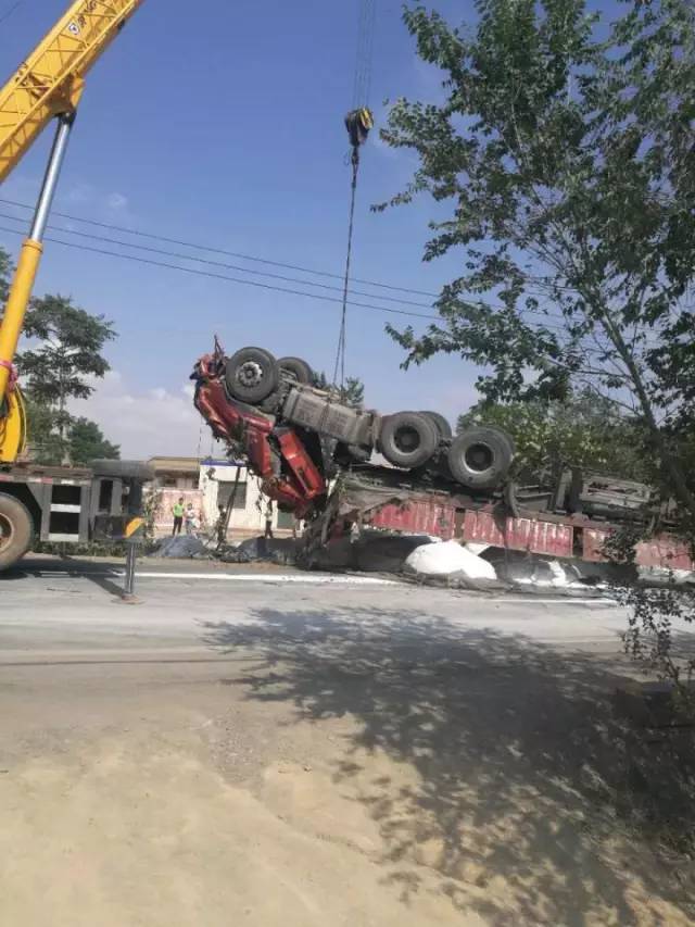 靖远县车祸图片