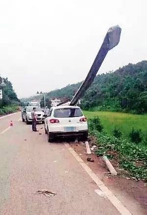 秦岭一号隧道"8·10"特大交通事故 引"宽容性道路"热议(含视频)