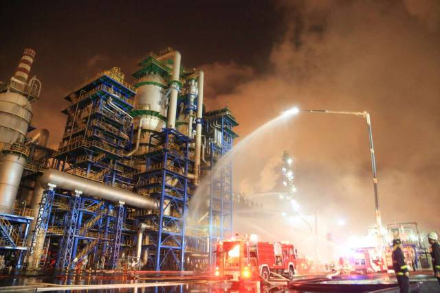 中石油大连石化公司重油催化裂化车间着火被扑灭