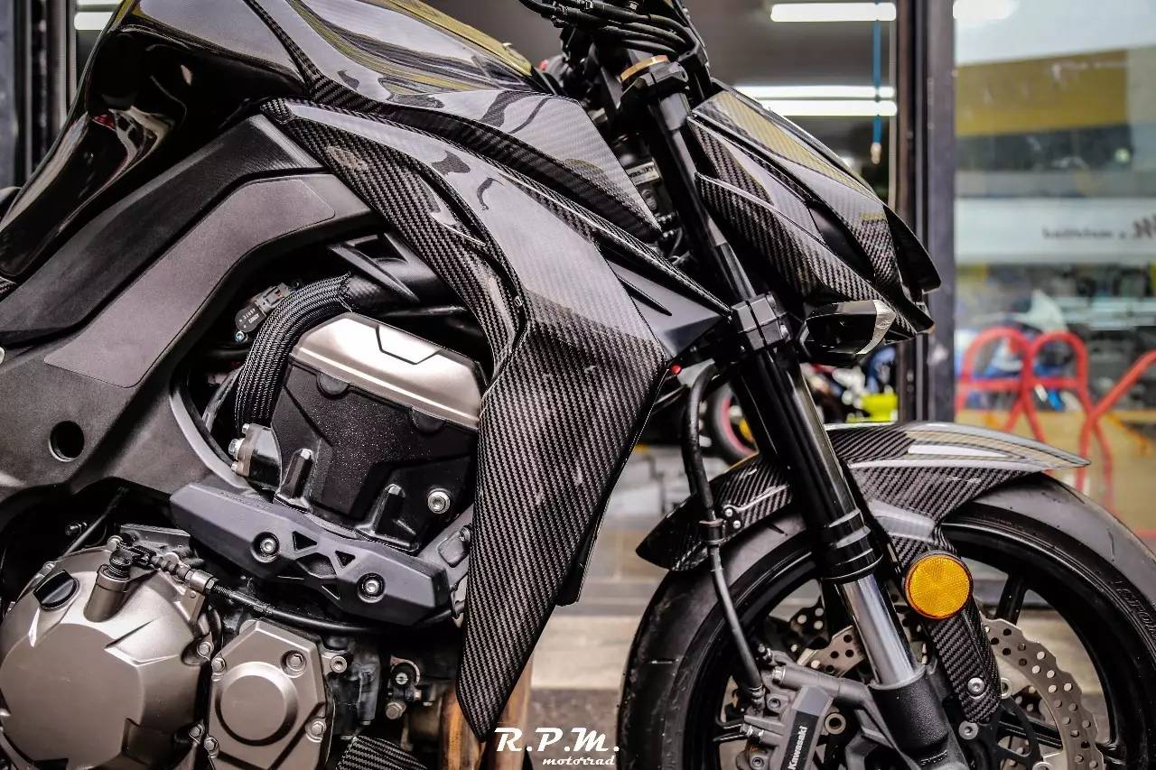 p m motorrad改装作业 川崎z1000换装全碳纤维空力套件