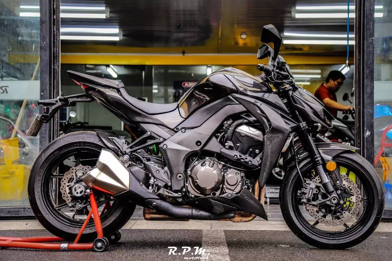 p m motorrad改装作业 川崎z1000换装全碳纤维空力套件