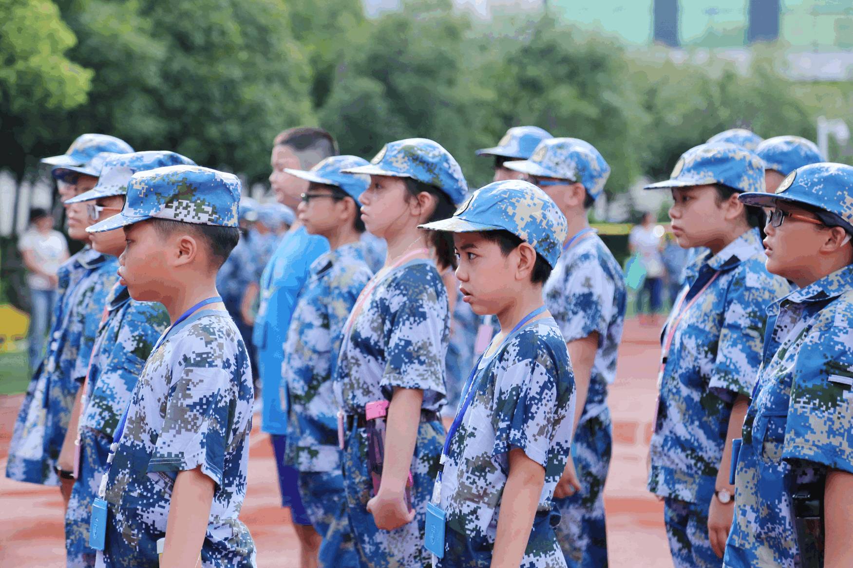 比戰狼更燃的江科附中軍訓大片已上演你給打幾分