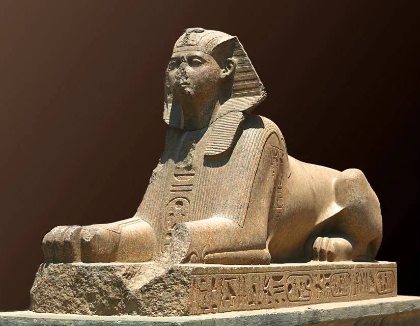古埃及雕塑立像图片