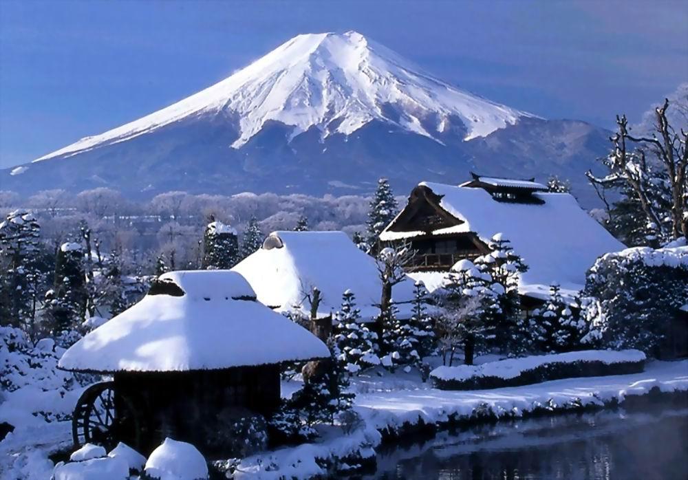 日本富士山世界上最完美的圆锥