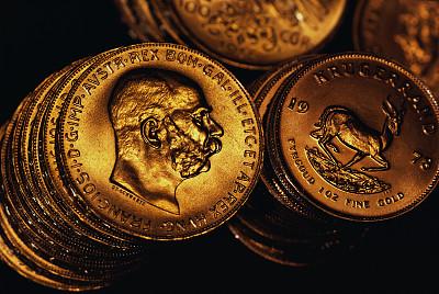 克鲁格金币(krugerrand)是一种最著名的南非金币.