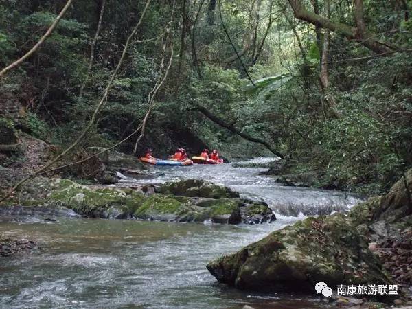 包含:景區門票,中餐,漂流門票,高額意外險,贈送礦泉水1瓶/人,優秀導遊